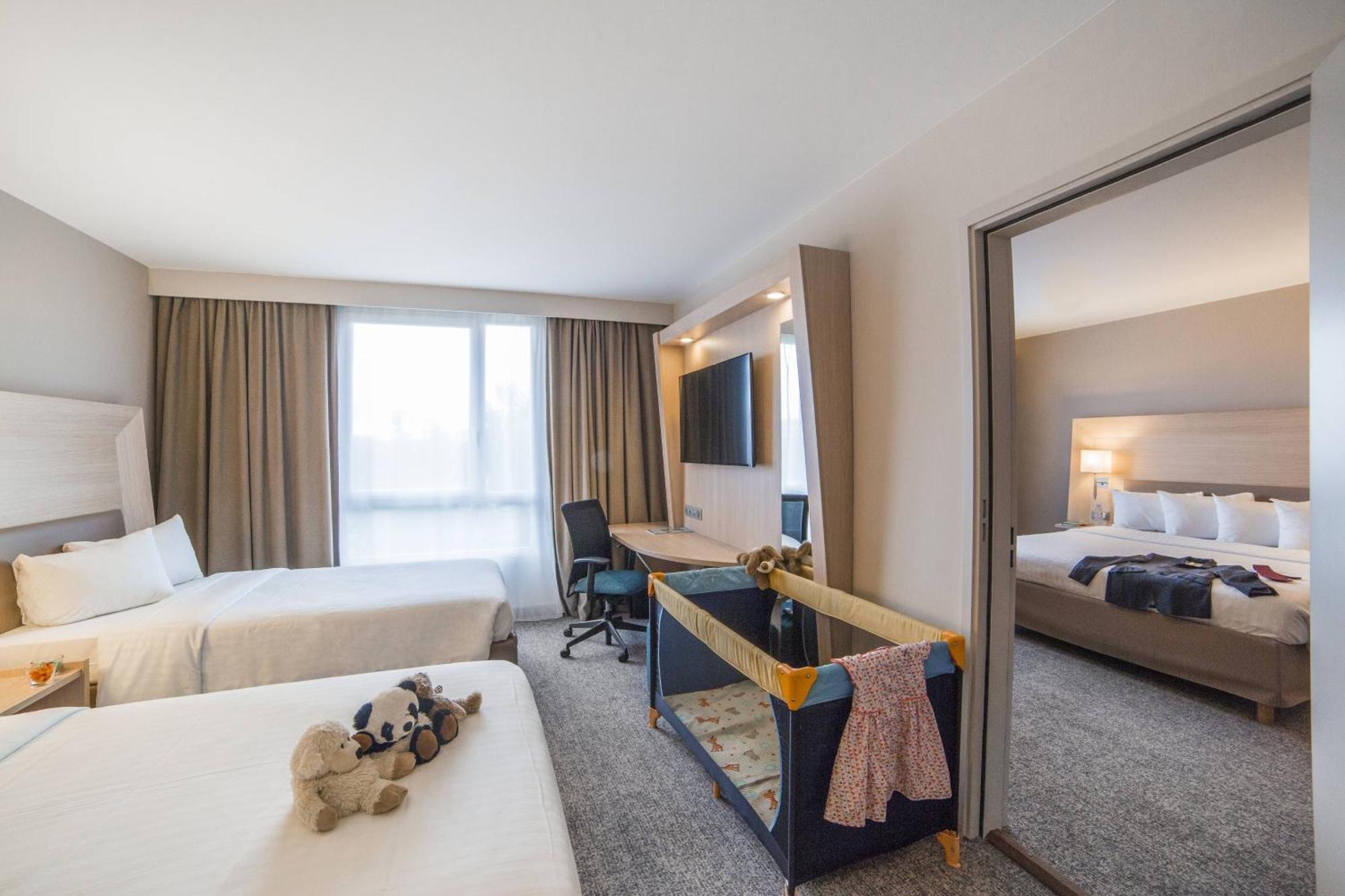 Courtyard By Marriott Paris La Defense West - Colombes Hotel Colombes  Ngoại thất bức ảnh
