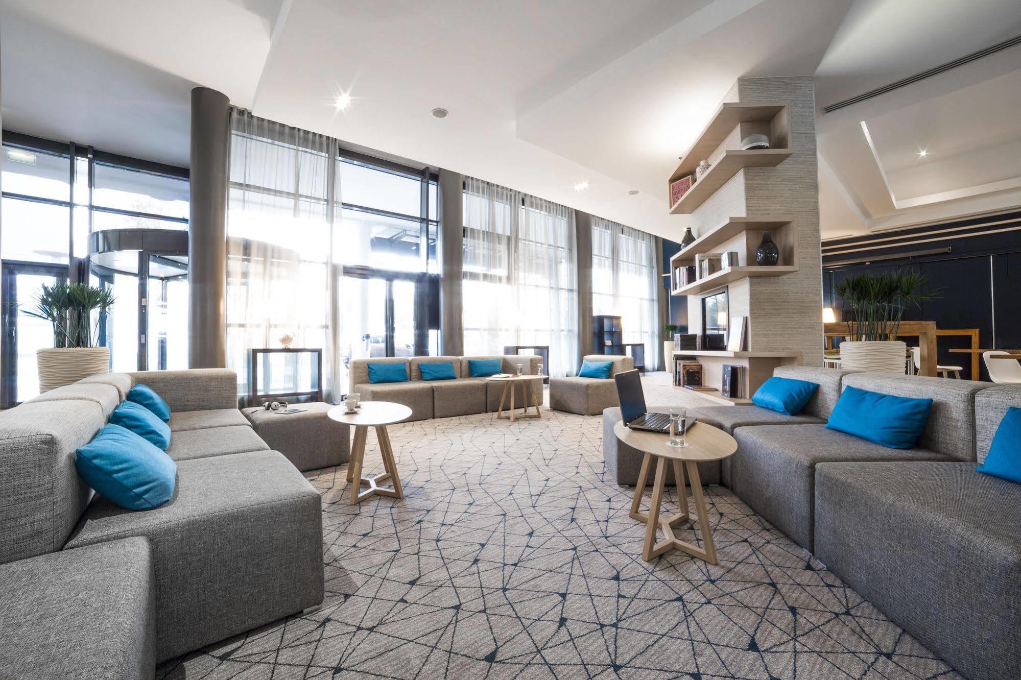 Courtyard By Marriott Paris La Defense West - Colombes Hotel Colombes  Ngoại thất bức ảnh