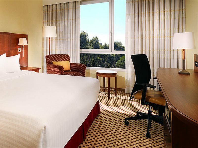 Courtyard By Marriott Paris La Defense West - Colombes Hotel Colombes  Ngoại thất bức ảnh